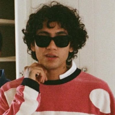 dieforbiiebs's profile picture. belieber since 2009 ♡ || here for jb and dominic fike -die for you #1 fan ⛦ ྀི