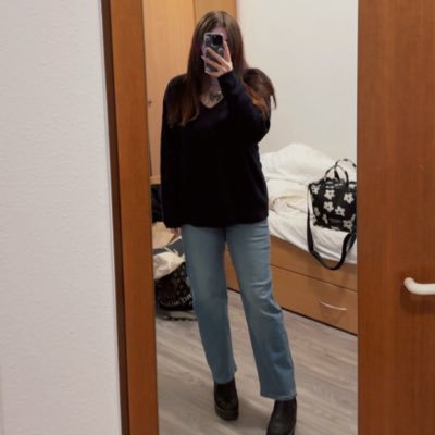 linimauss's profile picture. things aren’t the way they were before, you wouldn’t even recognize me anymore