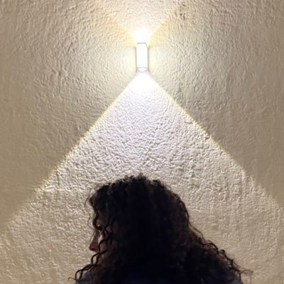 nadzasaa's profile picture. flowers dance on windy days