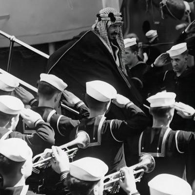 abohaythooom's profile picture. اللهم اغفر لأبي وأمي واجمعني بهم في الفردوس الأعلى من الجنة 🤲🏻 . وجبر الله قلبي بفراقكما💔.. إخوتي وعائلتي راس مالي بهذه الحياة🤍