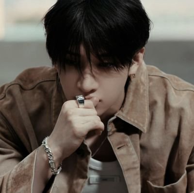 Oasisnocturno19's profile picture. Chris Bang -

🔞account -

limitless - homo vers