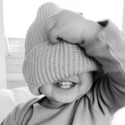 7lo86's profile picture. I bear witness that houses have secrets