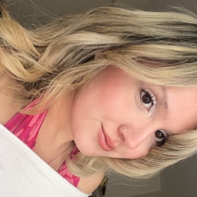 sudekaraduman14's profile picture. 