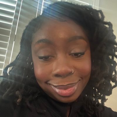 essencerx's profile picture. playful and mischievous