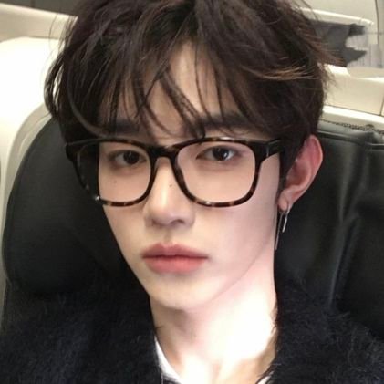 luckyyyzz_'s profile picture. zb1 和 &team enthusiast
• aristocatz.𖥔 ݁ ˖