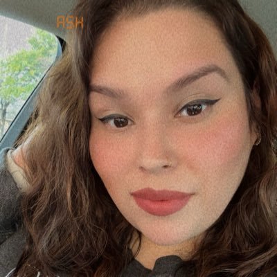 iloveeashhh's profile picture. 