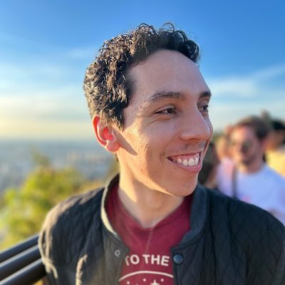 arieafins's profile picture. 