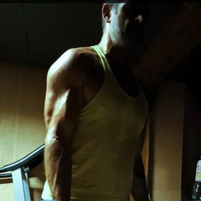 andebarath's profile picture. 