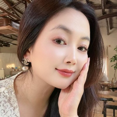 _Annie_ELSA's profile picture. The future belongs to those who believe in the beauty of their dreams🌈💫#animals #travel #golf #enjoylife 🚫pornography