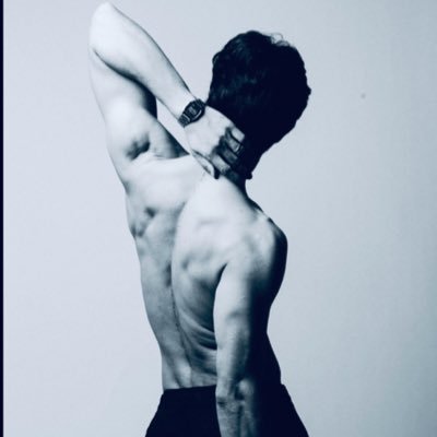 TuPapiOnly's profile picture. 🔞 -⭐️⭐️⭐️⭐️ ⭐️ Actor y modelo español 🇪🇸EXCLUSIVE CONTENT 📸📲🎥 ORIGINAL VIDEOS 🎥🤸🏽‍♂️ Want to talk to me? Link below ⬇️