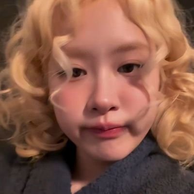 ibaghera's profile picture. fan account for rosie | @numberoneHQ
