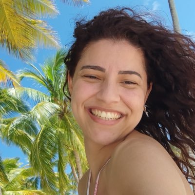 Marcele_Lorrany's profile picture. Era só isso que eu queria da vida: uma cerveja, uma ilusão atrevida / SRN