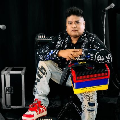 RockoPaez's profile picture. -Booking & Management

ventas@rockalterno.com
55.3074.6445 - 55.4456.6101