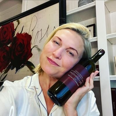 Mli97616682's profile picture. Entrepreneur 💼 | Philanthropist 💖 | Online Architect 🏗️🧠 | Dog Lover 🐕✨
The unseen force behind Elon Musk’s digital presence ⚡ — settin

🚀 #Tesla #Space