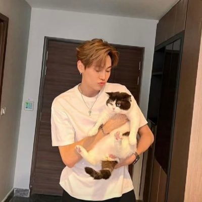 feng_aya's profile picture. 🥦互关fb