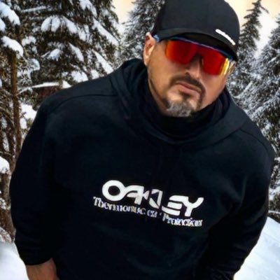 IzzyM1973's profile picture. just here for some fun!!