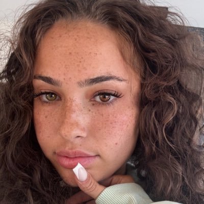 TracyStephany16's profile picture. Certified massage therapist and model. I'm new here, let's make friends. Thanks. 💓😊