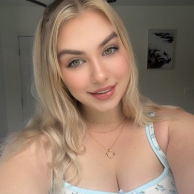 AnnaMercy97851's profile picture. 