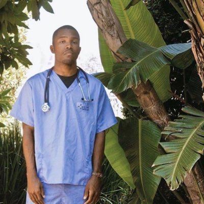 studydoddles's profile picture. sou fã do frank ocean, quero o fim da porra do capitalismo, corintiana e nas horas vagas vestibulanda sonhando com a FMRP