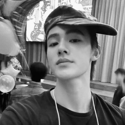 smookseann's profile picture. loving sean endlessly — every heartbeat whispers his name and worship everything cool about #SEONGHYEON