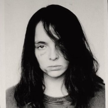 daniofthelake's profile picture. i ❤️ horror 📺🎬 | 📚: 8/50