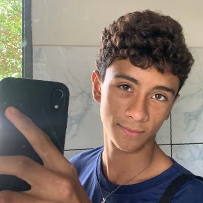 alimato19's profile picture. smt