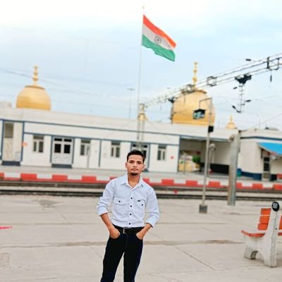 Ajeetyadav20070's profile picture. journalist। Writer । Politics | Ground Reality|India 🇮🇳