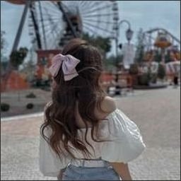 Sruiloub968221's profile picture. 