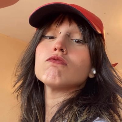 rebeccamraiz's profile picture. fluente em tagarelês