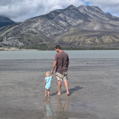 RaymondBak7's profile picture. Jesus is King ✝️
Husband/Father💍
Worshipper/Songwriter 🎶
Coffee Roaster ☕
Truth Seeker 🕵🏻