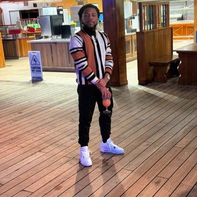 T_2Wavy_'s profile picture. SC:Torrian16 📸Insta: t_2wavy8 #blacklivesmatter✊🏽