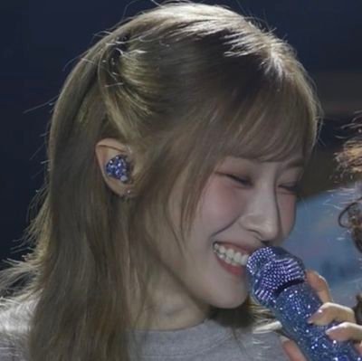 edenxdove's profile picture. Oncebit🌙🍭 DL Shawol 💎 
she/her
20