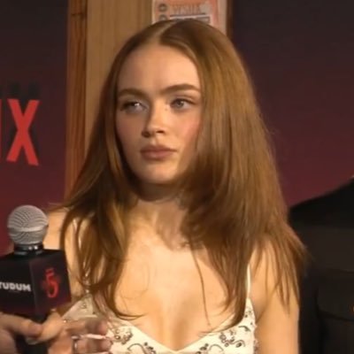 anyatcylor's profile picture. horror movie enjoyer | fan account