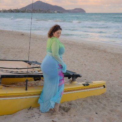 ImMehra94's profile picture. Start of a new Era but music addict 🎼 Cricket Lover 👊 Independent 🤷‍♀️ Ambitious 😎 A Go-getter 😆 Myself from 🇮🇳