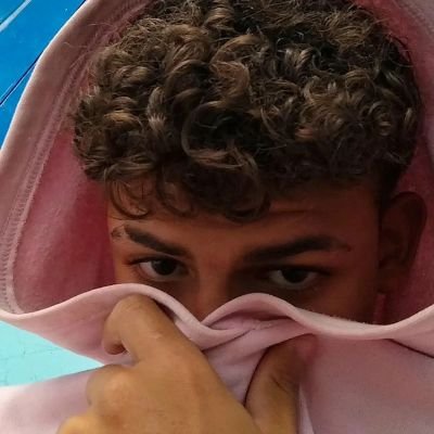 elnanziin's profile picture. 2,4k de Inscritos