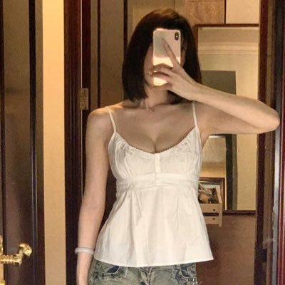 thfgchgn61382's profile picture. 有🎉愛吃的男🌹生嗎🥵