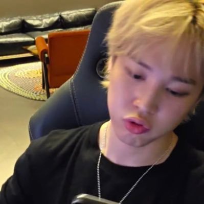 itsmejmjk's profile picture. “𝘸𝘦 𝘢𝘳𝘦 𝘯𝘰𝘵 𝘴𝘦𝘷𝘦𝘯 𝘸𝘪𝘵𝘩𝘰𝘶𝘵 𝘺𝘰𝘶…”