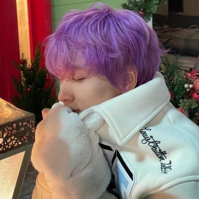 marsthoughts's profile picture. delusional yangqi