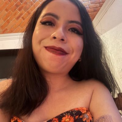 val_badwan's profile picture. Socióloga. 31.CDMX . Evil mind. I am a Horror. Mamá de 5. IG val.badwan