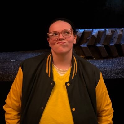 WADZlNE's profile picture. can’t you see that we’re the lucky ones?