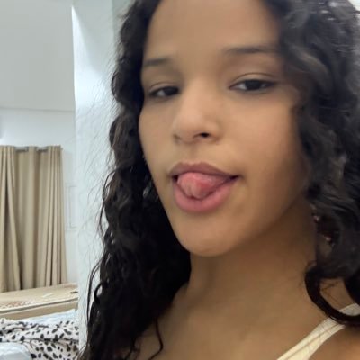 cassgogh's profile picture. remista, bissexualidade e skol beats