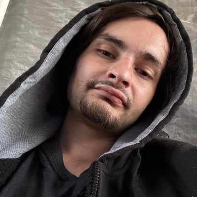 Williyummmy01's profile picture. 24😏 6’1, 😜I’m that nice guy that got broken😅, went numb😐, just searching for feeling😵‍💫n dopamine. blessed with this goonstick made for holes. NSFW 18+ mb