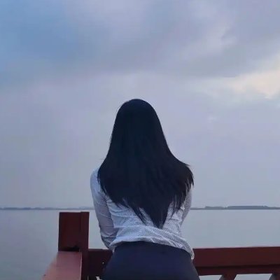 wowtjdggx's profile picture. アウトドアの息づかいが好きで、旅の途中で写真を撮ったり気持ちを書いたりします。日本語はシンプルに勉強中です。✨