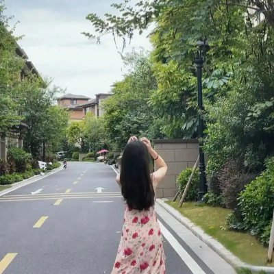 SamejaSameerd's profile picture. 🌙旅で出会った光が、未知を怖れない心を育ててくれた。
日本、ドイツ、オランダ、オーストラリアを訪れたことがある。
日本語を勉強して、言葉で温もりをつなぎたい。