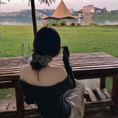 RpfmrPa's profile picture. I learned different kinds of quiet in different countries.
Iceland, Japan, and the United States showed me three versions of peace.
#BTC