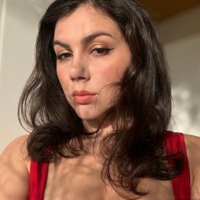 Emilyli4x's profile picture. I’m single looking for someone to settle down with