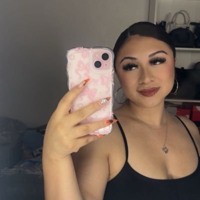 zettee25's profile picture. zayzay mama 🩵