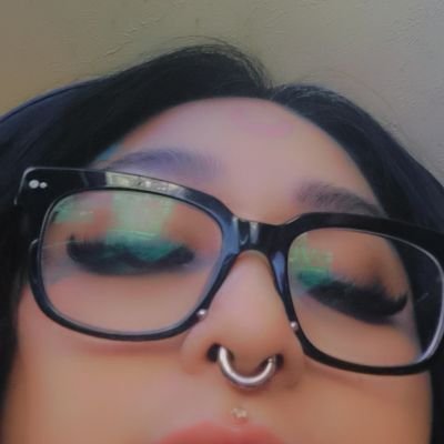 im_yonko's profile picture. ᵁᴴᴹ, ᴵ'ᴹ ᵀᴿᴬᴾᴾᴱᴰ ᴵᴺ ᴹᵞ ᴴᴱᴬᴰ ᵀᴼᴼ ᴹᵁᶜᴴ