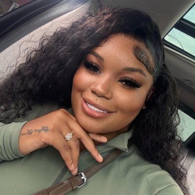 IamMalonniaa's profile picture. | мυнтнαfυ¢кαѕ нαтє тσ ѕєє уσυ єαт .. ѕσ ιмα ¢нєω ω| му мσυтн σρєи 🩺 ! 🤑💪🏽👑 #Instagram ιαм.мαℓσииιαα 📸