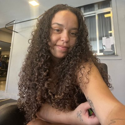 _oismile's profile picture. FFC 🇭🇺 - o amor sempre vence 🤎